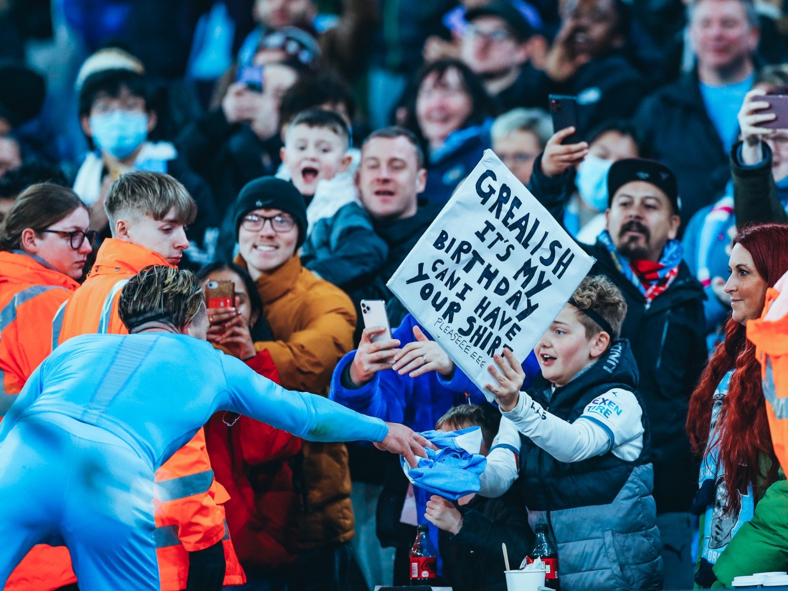 目以待这位 目以待这位